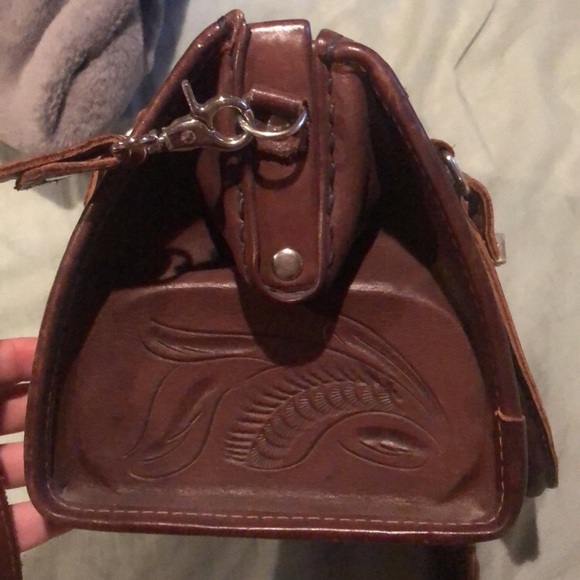 Vintage Tooled Leather Crossbpdy Bag - Picture 3 of 7